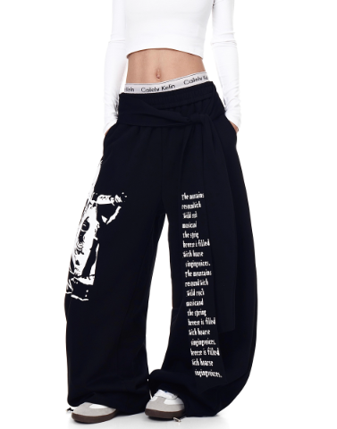 Blacklists American Retro Letter Print Sweats